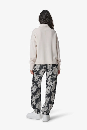 Pullover aus Wolle-Cashmere-Mischung 05