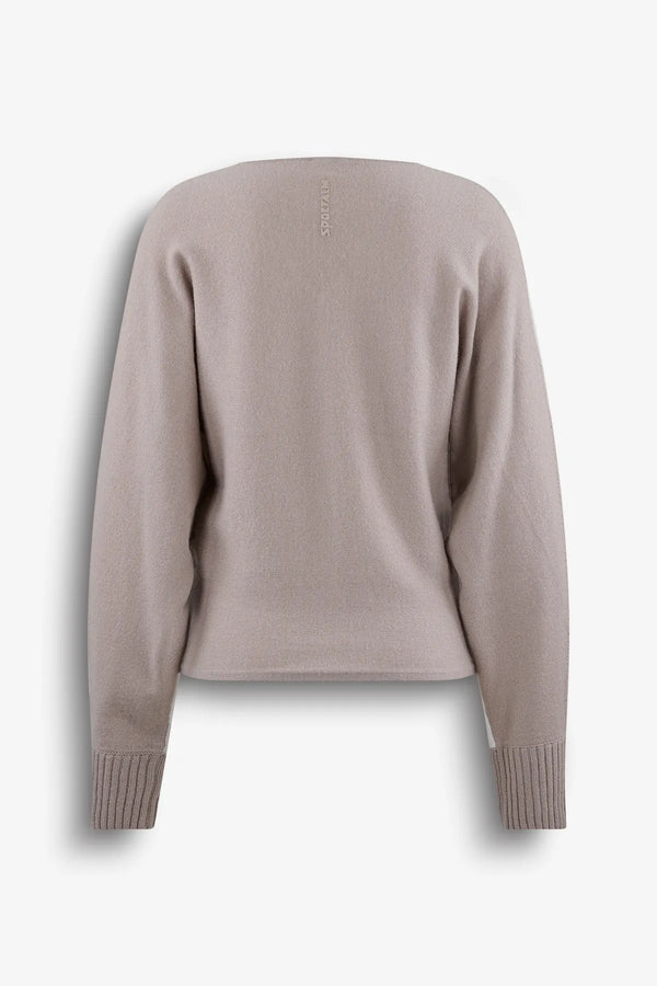 Pullover mit lässiger Colourblock-Optik 02