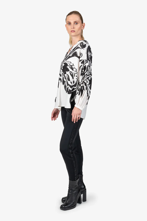 Longbluse mit V-Ausschnitt 03