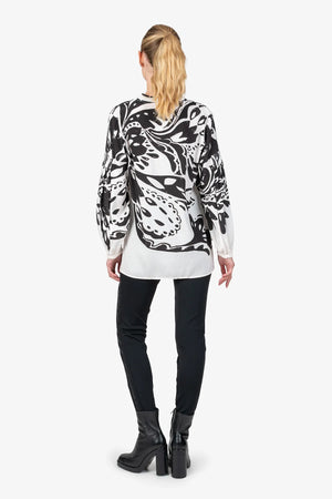 Longbluse mit V-Ausschnitt 04