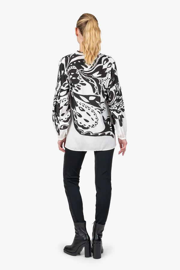 Longbluse mit V-Ausschnitt 04