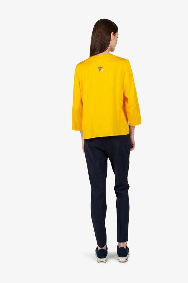 Bluse mit Rundhalsausschnitt 04