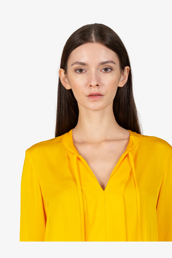 Bluse mit Rundhalsausschnitt 07