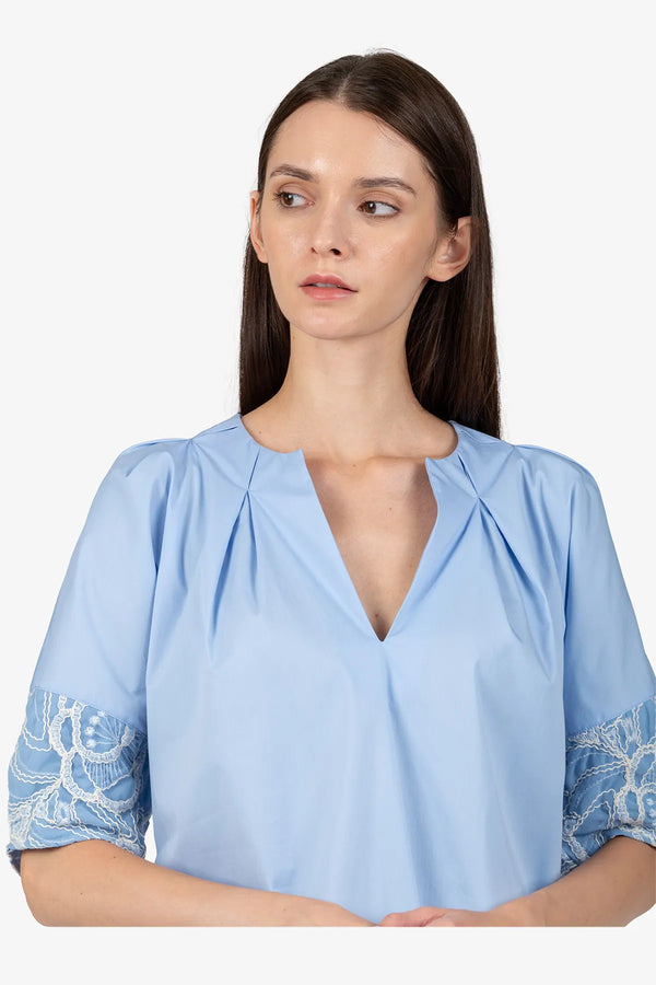 Bluse mit V-Ausschnitt 07