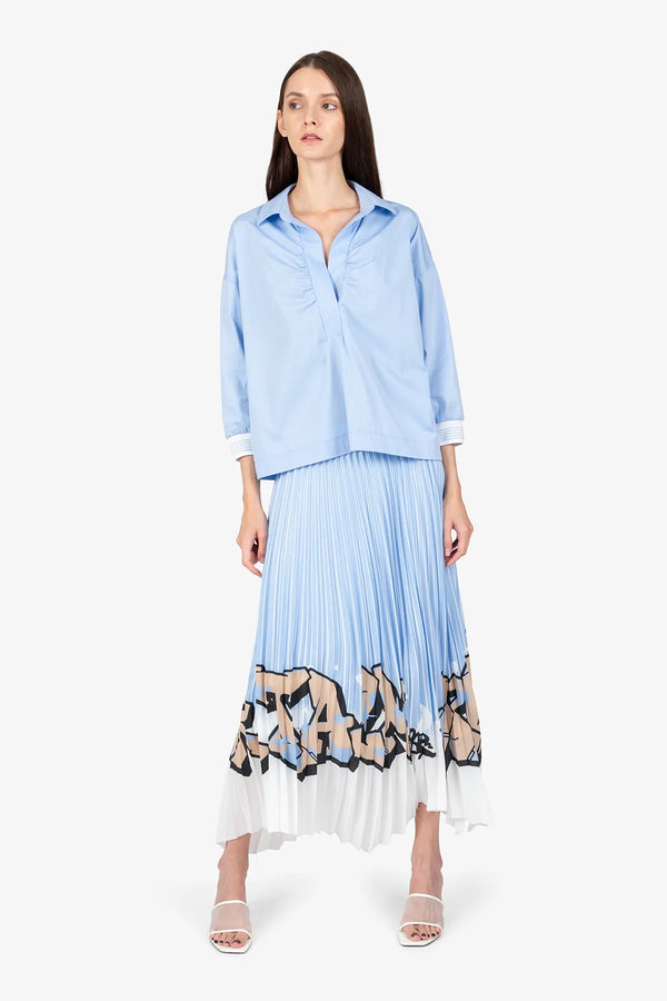 Kurze Bluse mit Hemdblusenkragen 02
