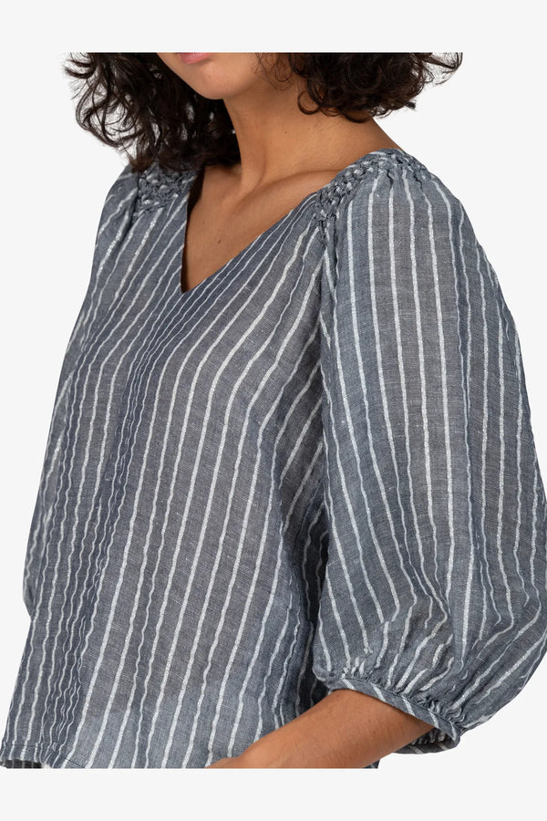 Bluse mit V-Ausschnitt 06