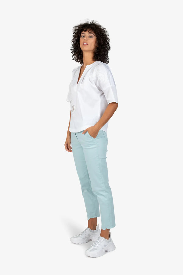 Bluse mit V-Ausschnitt 03