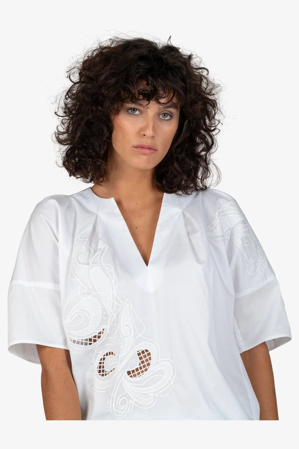 Bluse mit V-Ausschnitt 07