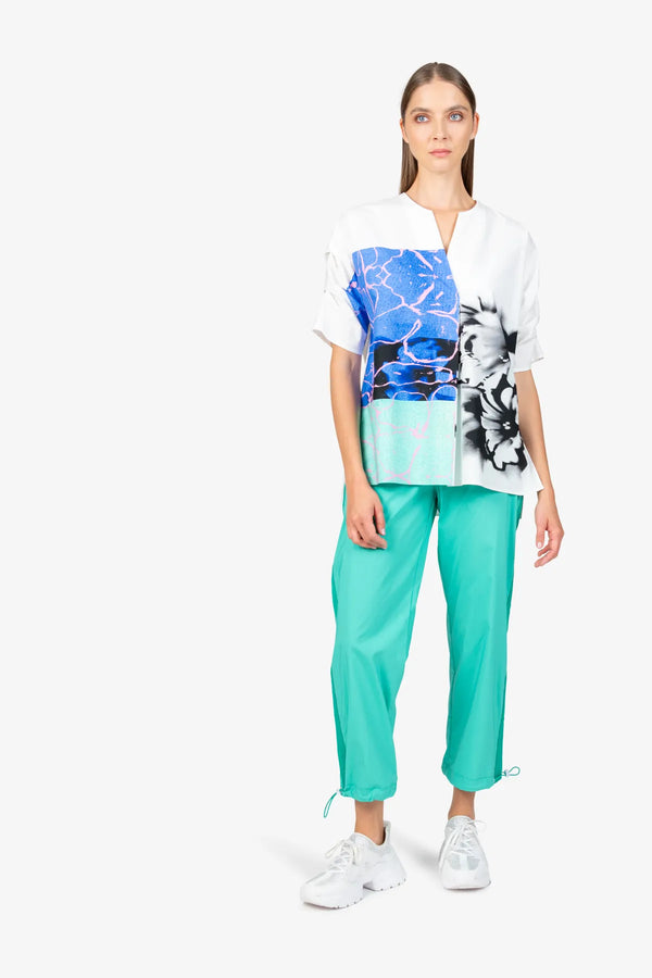 Bluse mit V-Ausschnitt 02
