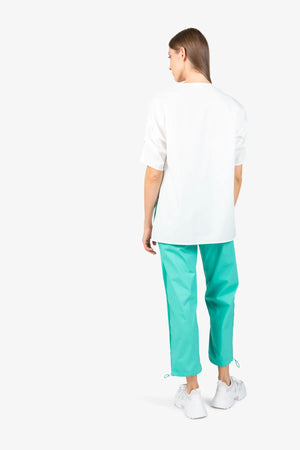 Bluse mit V-Ausschnitt 04