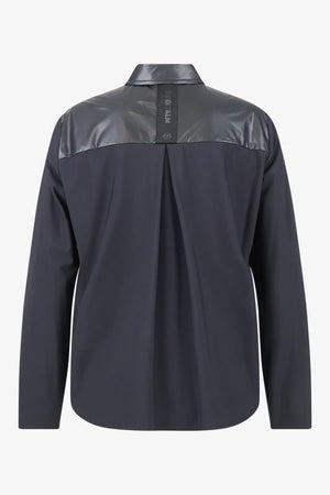 Bluse aus Kunstleder 02
