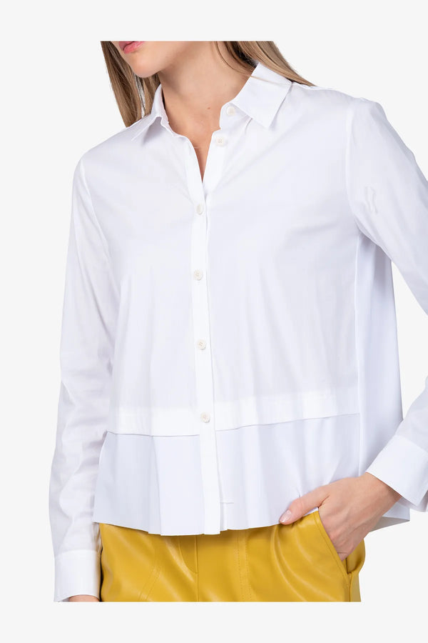 Schlichte Bluse aus Materialmix 06