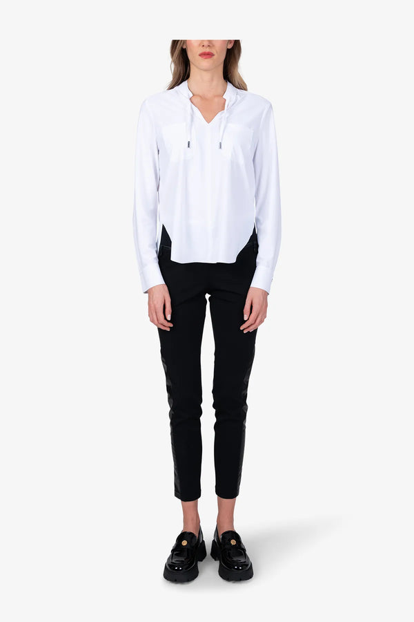 Schlupfbluse mit sportiven Details 03