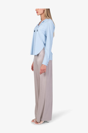 Schlupfbluse mit sportiven Details 04