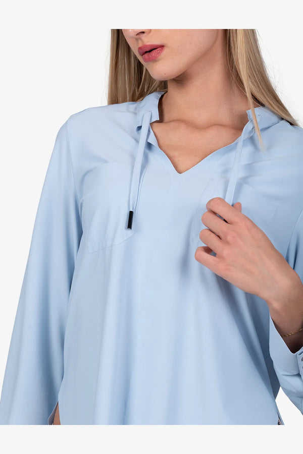 Schlupfbluse mit sportiven Details 07