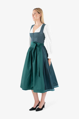 Dirndlbluse mit Lochstickerei 04