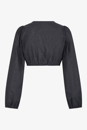 Dirndlbluse aus transparenter Baumwolle 02