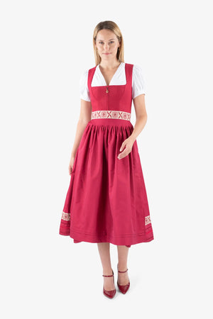 Dirndlbluse aus bügelfreier Baumwolle 03