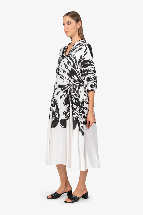 Maxi-Kleid mit Stehkragen 03