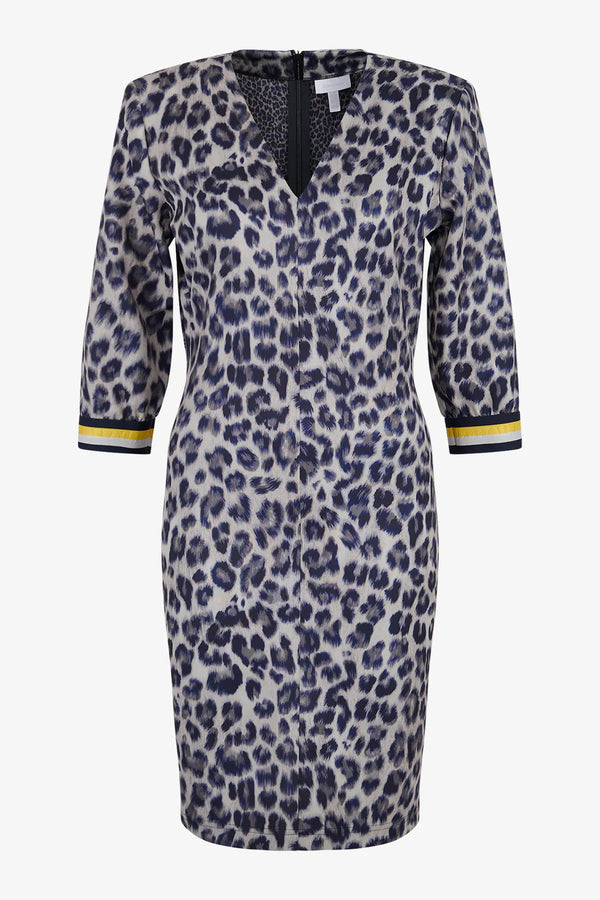Kleid mit langem Arm 01