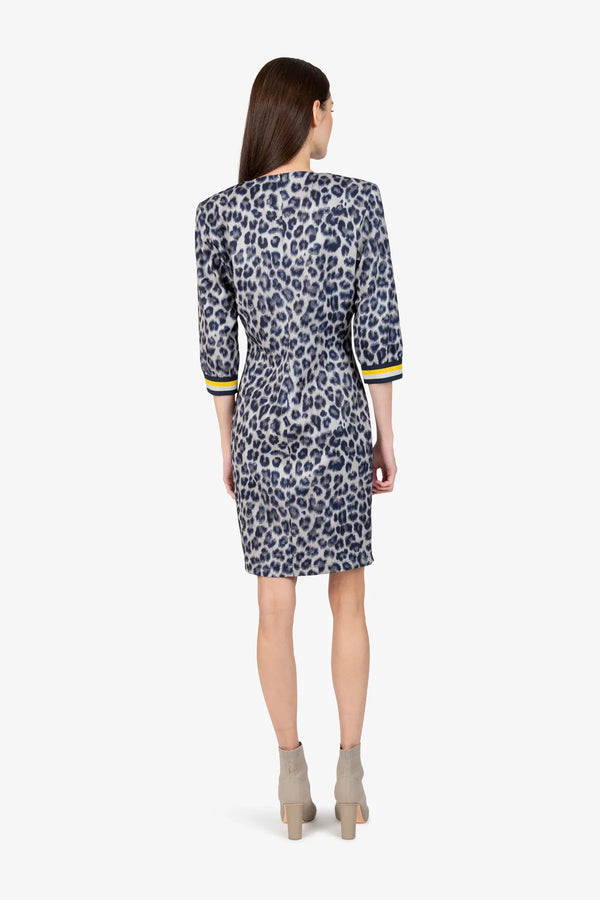 Kleid mit langem Arm 04