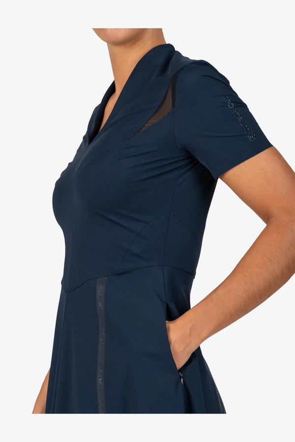 Golfkleid mit V-Ausschnitt 06