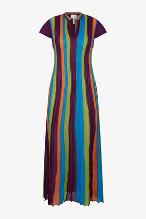 Strickkleid mit kleinem V-Ausschnitt 01