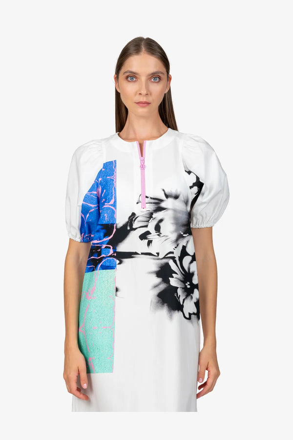 Kleid mit Rundhalsausschnitt 05