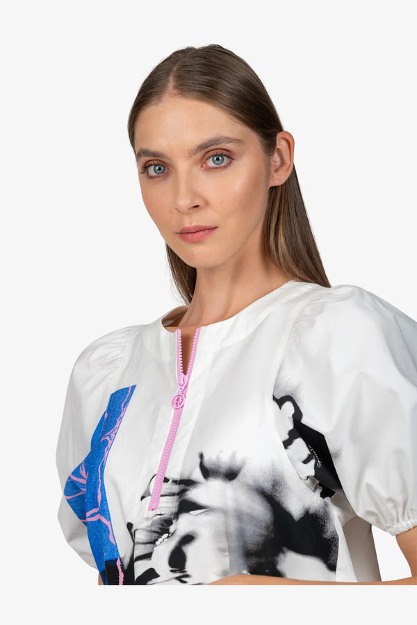 Kleid mit Rundhalsausschnitt 07