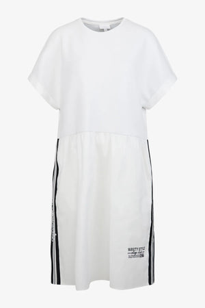 Kleid mit Rundhalsausschnitt 01