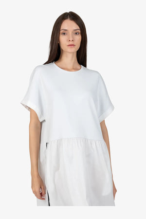 Kleid mit Rundhalsausschnitt 05