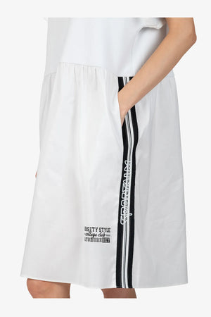 Kleid mit Rundhalsausschnitt 06