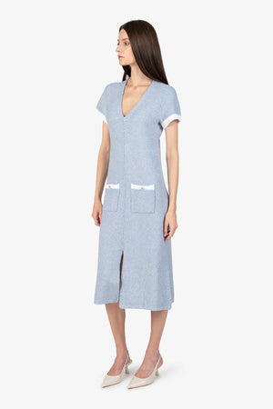 Strickkleid mit V-Ausschnitt 03