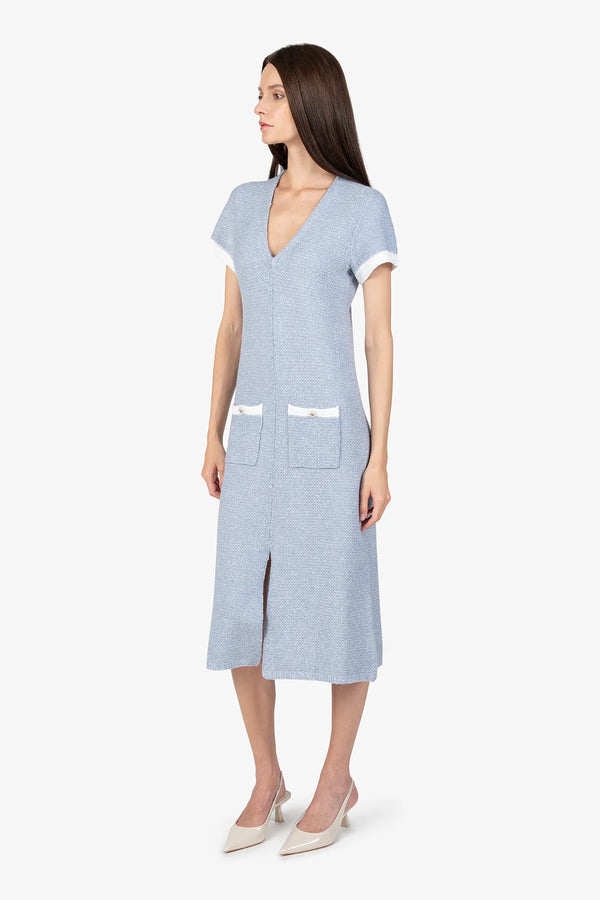 Strickkleid mit V-Ausschnitt 03