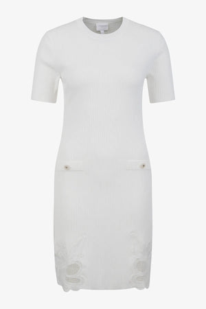 Strickkleid mit Rundhalsausschnitt 01