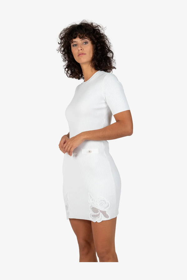Strickkleid mit Rundhalsausschnitt 05