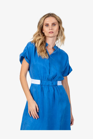 Kleid mit Stehkragen 05
