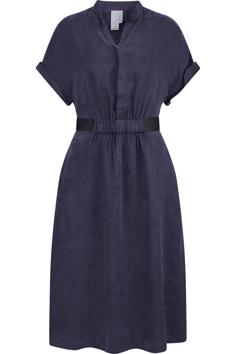 Lila Kleid mit kurzen Ärmeln, Taillengürtel und einem reduzierten, eleganten Schnitt.