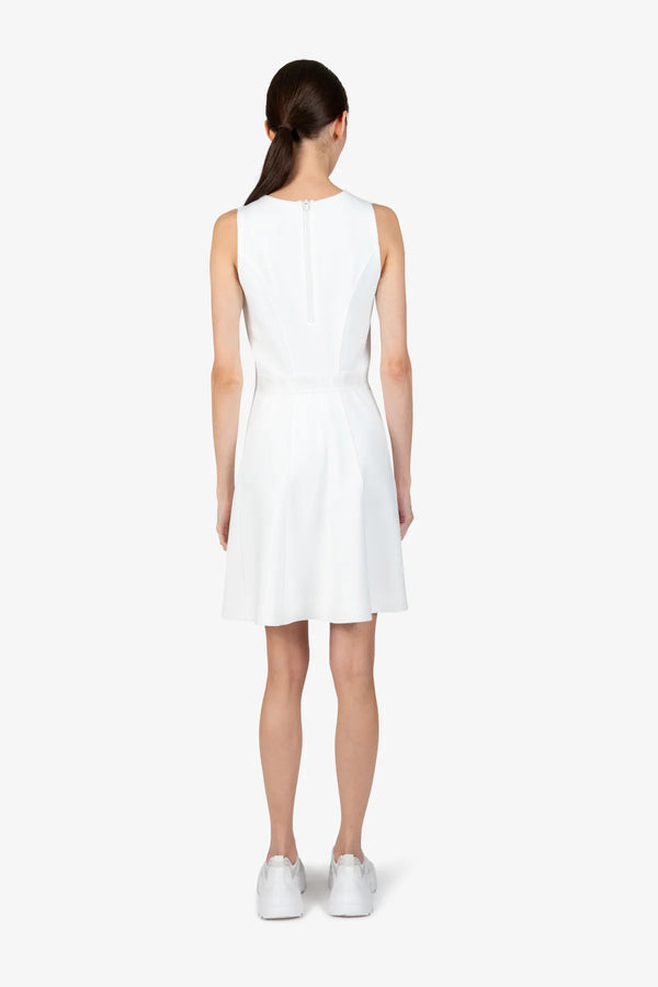 Kleid mit Rundhalsausschnitt 04