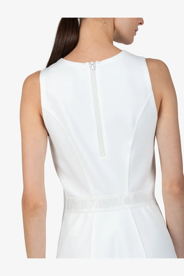 Kleid mit Rundhalsausschnitt 06