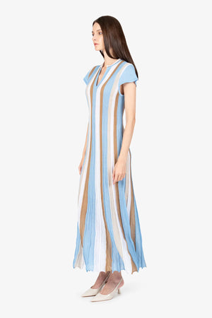 Strickkleid mit Rundhalsausschnitt 03