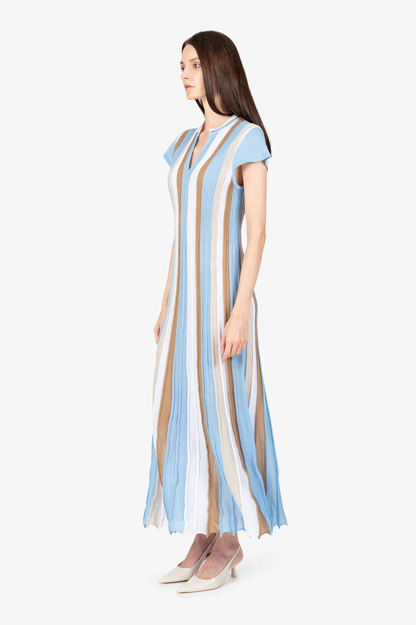 Strickkleid mit Rundhalsausschnitt 03