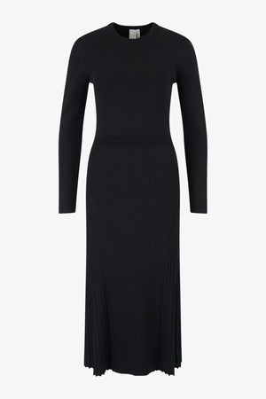 Strickkleid aus weicher Viskose 01