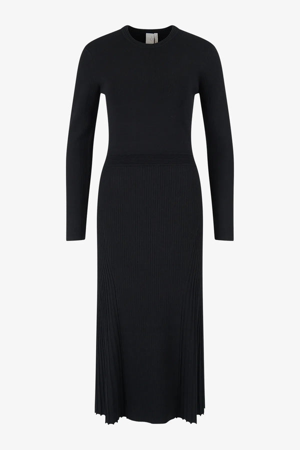 Strickkleid aus weicher Viskose 01