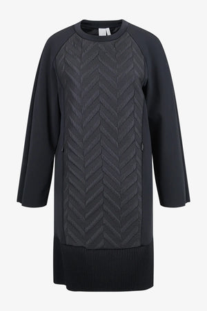 Kleid mit Steppstoff-Einsätzen 01