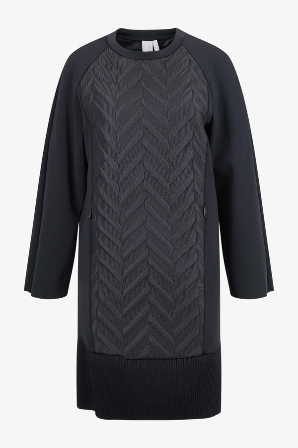 Kleid mit Steppstoff-Einsätzen 01