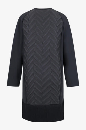 Kleid mit Steppstoff-Einsätzen 02