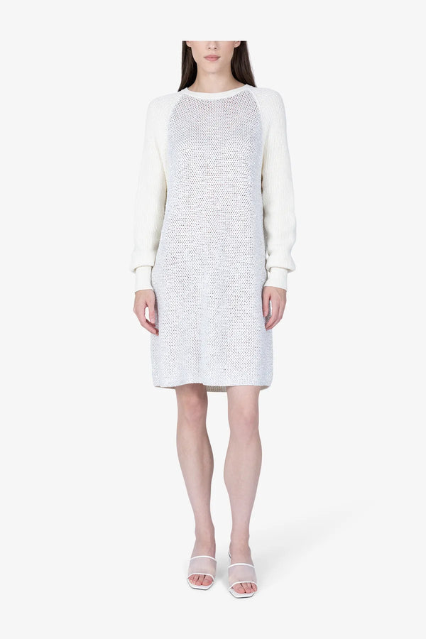 Lässiges Strickkleid mit Pailletten-Garn 03