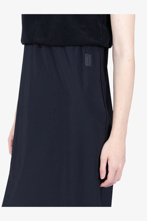 Modernes Empire-Kleid im Materialmix 06