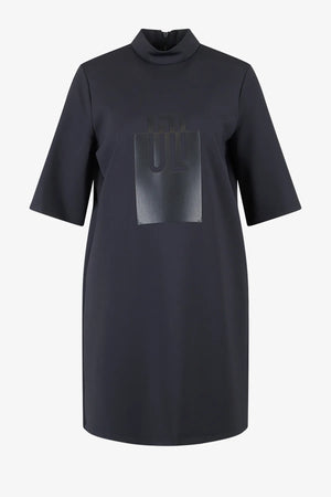 T-Shirt-Kleid mit großem Laser-Motiv 01